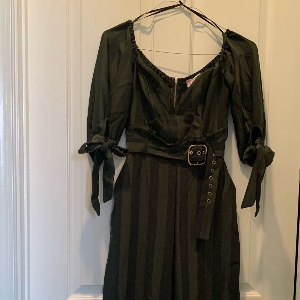 Green striped pant jumper . Boned  bodice , pockets , high waist 3/4 sleeve